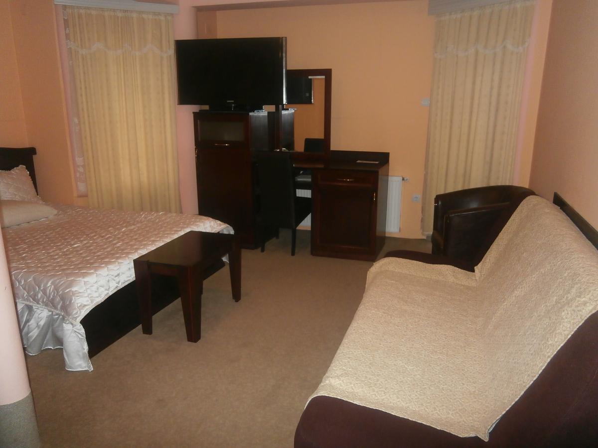 Hotel Vila Mitic Luxx Spa Centar Λέσκοβατς Εξωτερικό φωτογραφία